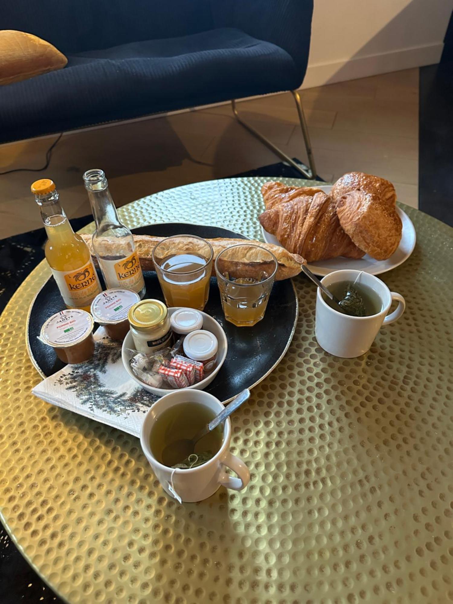 Les Suites De Bougainville Concarneau Εξωτερικό φωτογραφία