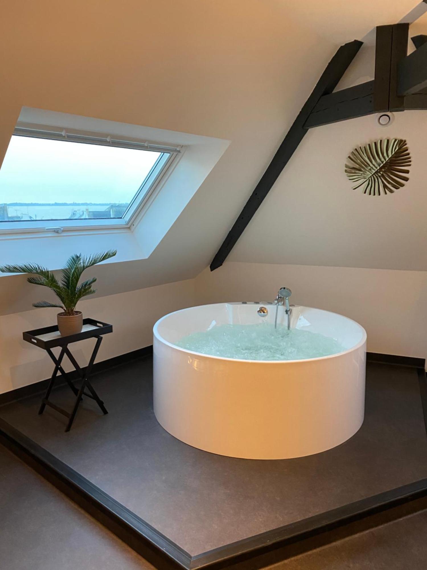 Les Suites De Bougainville Concarneau Εξωτερικό φωτογραφία